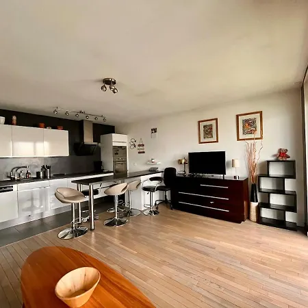 La Defense Panoramic Terrace And Parking Apartment *